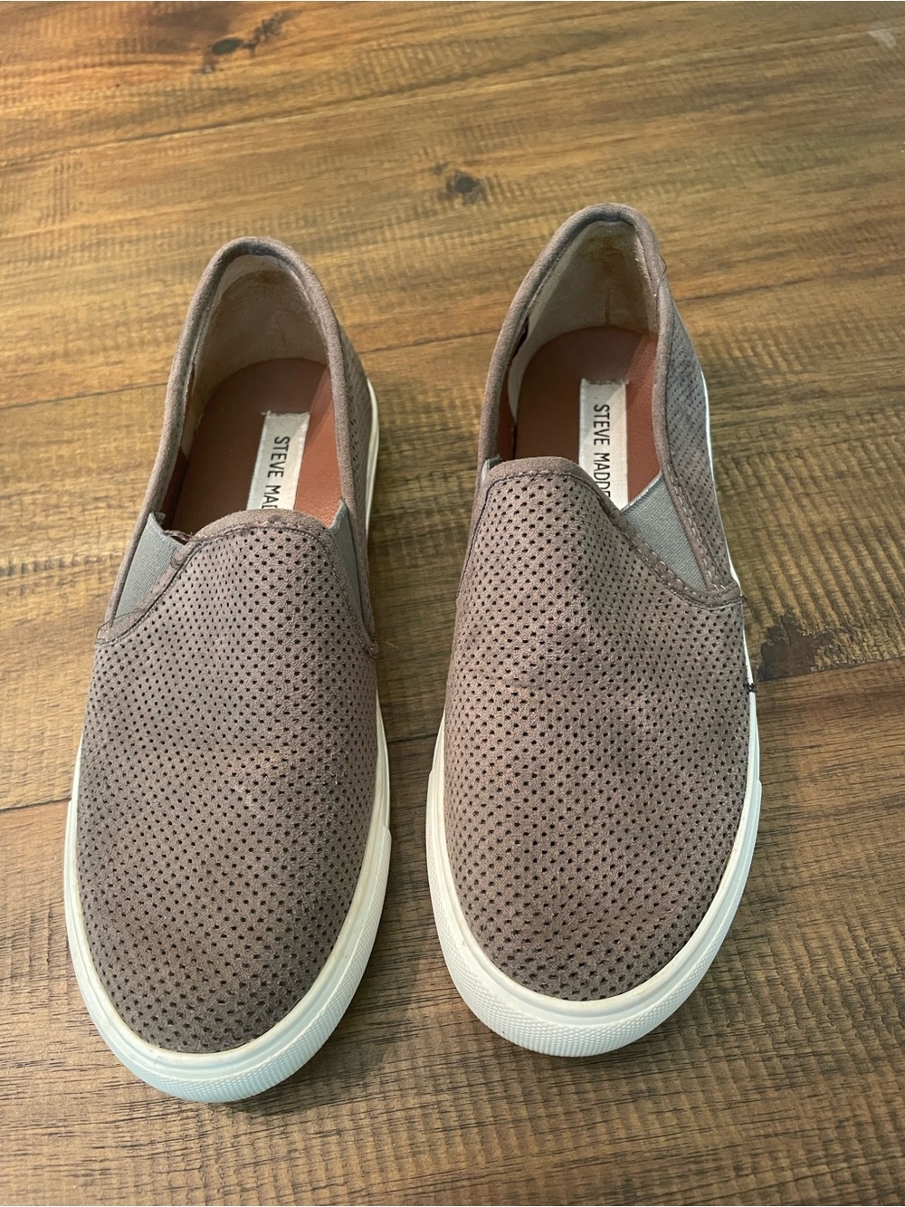 Steve Madden Slip on Sneaker